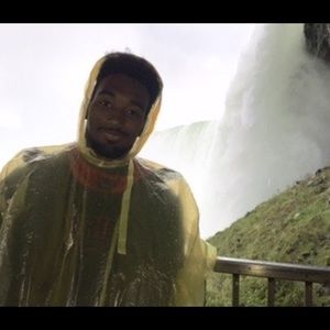 Meet your Posher, Cameron